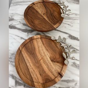 Wooden serving sweet